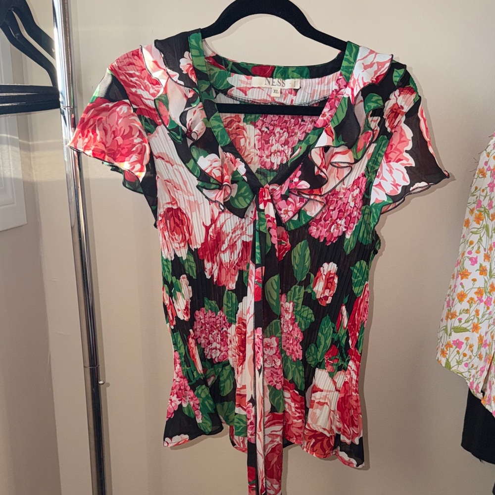 Floral Tie-Front Ruffle Short Sleeve Top - Pink & Green Vintage